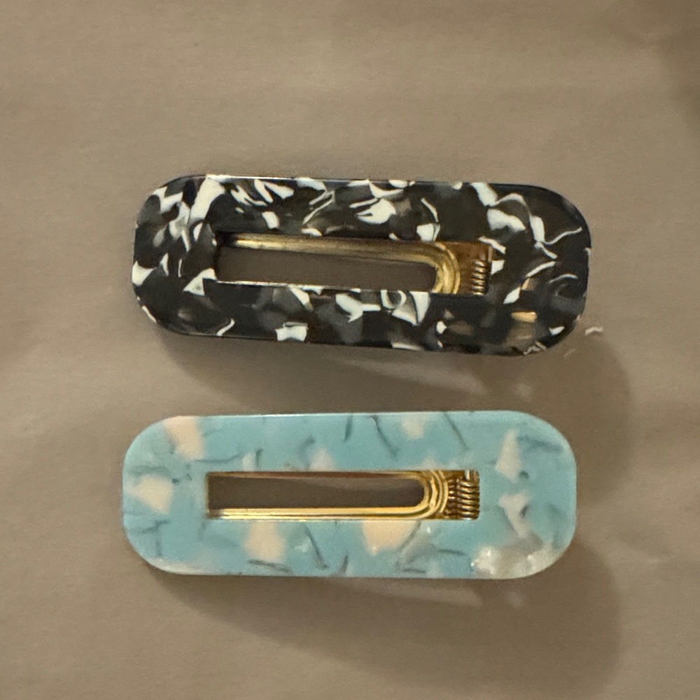 Black and Blue Hair Clips